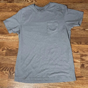 Footlocker classic pocket tee, men’s large